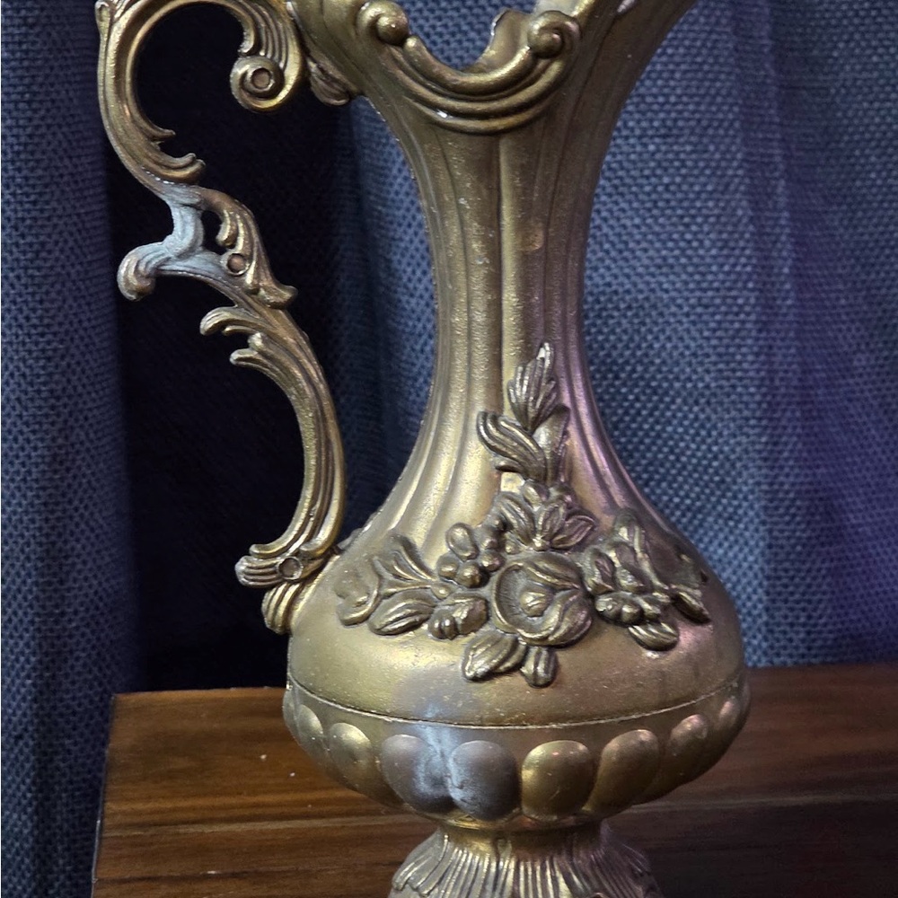 Elegant Bronze Decorative Vase